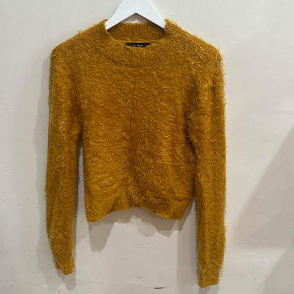 Love Tree Sweaters - Women’s Love Tree Fuzzy Faux Mohair Long Sleeve Mock Neck Sweater Size Small
